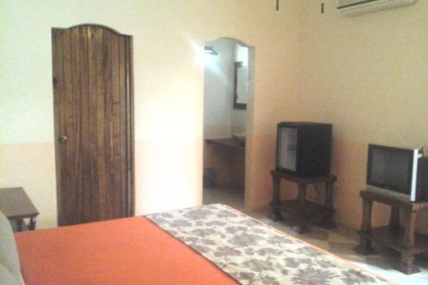 Hotel Tunich Beh (Valladolid)